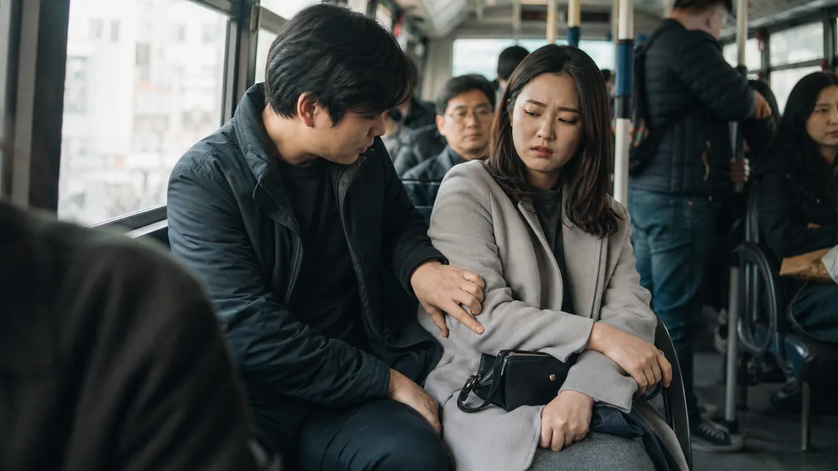 버스 내 신체 접촉 혐의로 형사조정 합의와 기소유예 대응이 필요했던 공중밀집장소추행 사건