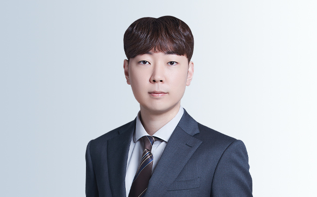 억울한 버스 성추행 혐의, 무죄와 유죄를 가르는 한 끗 차이는? [박지석 변호사 칼럼]